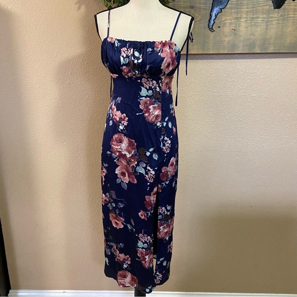 NWOT Lulus Fleur-ty Behavior Navy Blue Floral Satin Tie-Strap Midi Dress - Picture 2 of 11